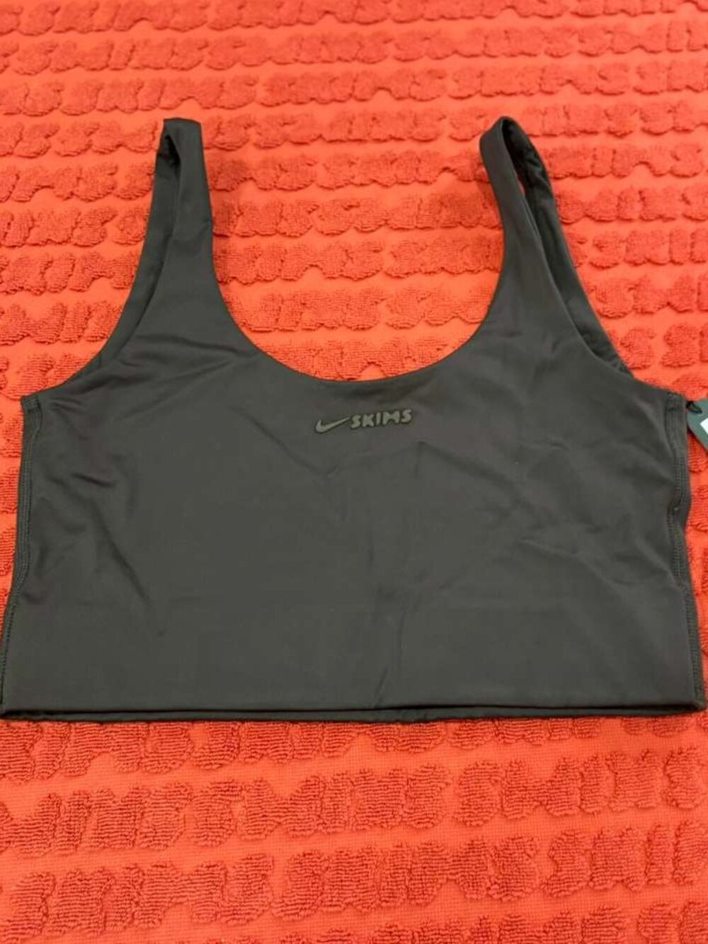 ✨ NWT ✨ SKIMS Swim Scoop Neck Longline Bra | Hickory| L